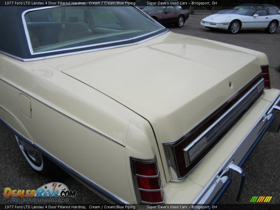 1977 Ford LTD Landau 4 Door Pillared Hardtop Cream / Cream/Blue Piping Photo #17