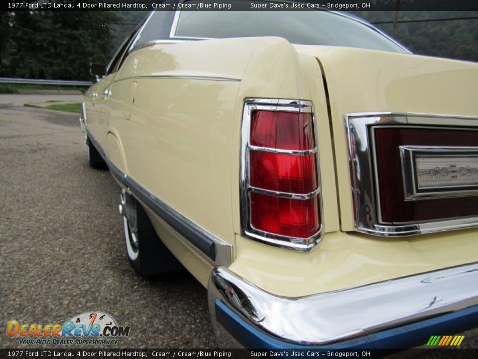 1977 Ford LTD Landau 4 Door Pillared Hardtop Cream / Cream/Blue Piping Photo #18