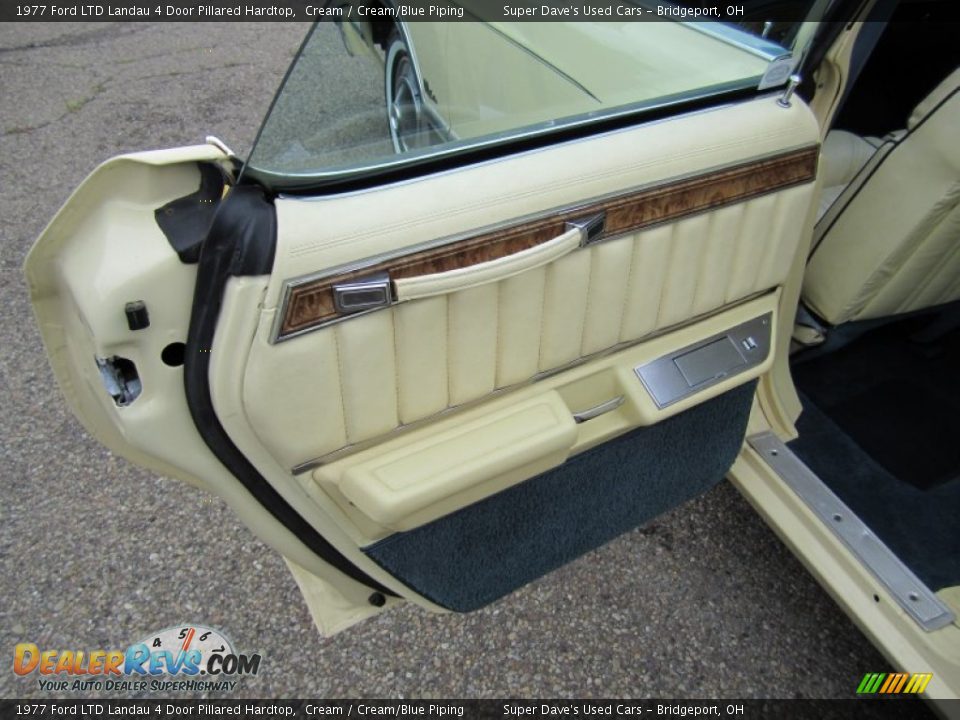 Door Panel of 1977 Ford LTD Landau 4 Door Pillared Hardtop Photo #24