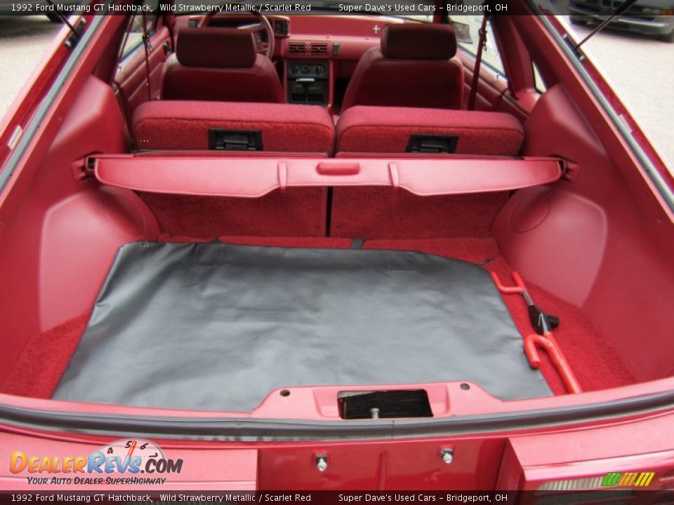 1992 Ford Mustang GT Hatchback Trunk Photo #21