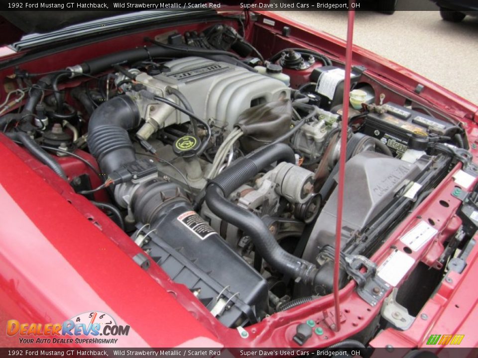 1992 Ford Mustang GT Hatchback 5.0 HO OHV 16-Valve V8 Engine Photo #32