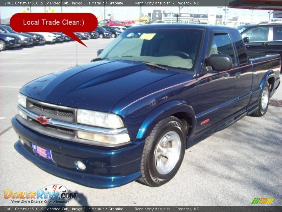 2001 Chevrolet S10 LS Extended Cab Indigo Blue Metallic / Graphite Photo #1