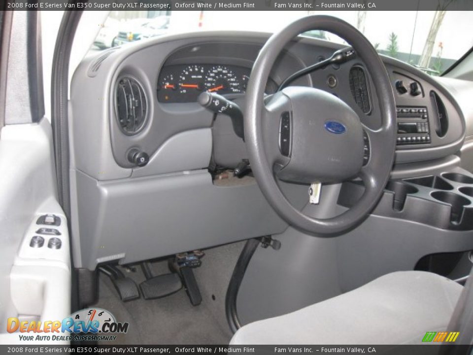 2008 Ford E Series Van E350 Super Duty XLT Passenger Oxford White / Medium Flint Photo #10