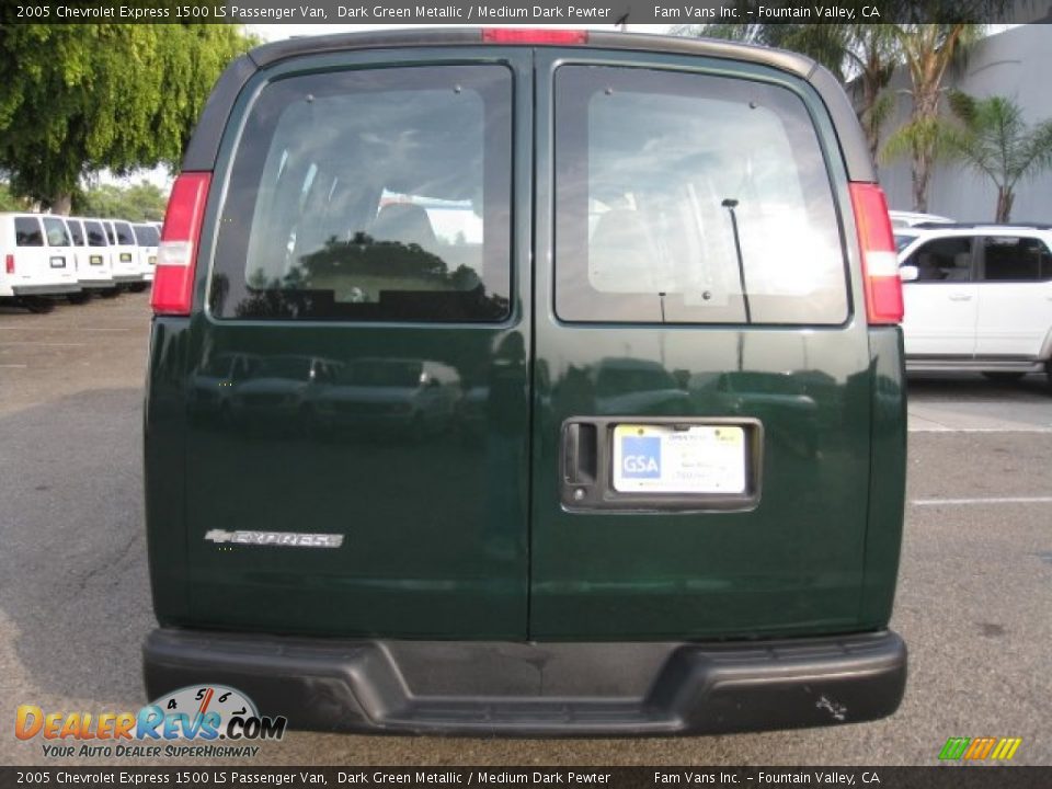 2005 Chevrolet Express 1500 LS Passenger Van Dark Green Metallic / Medium Dark Pewter Photo #5