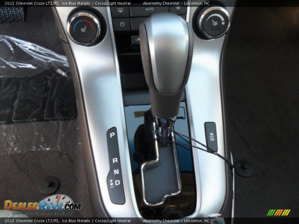 2012 Chevrolet Cruze LTZ/RS Shifter Photo #10