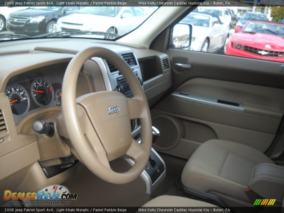 2008 Jeep Patriot Sport 4x4 Light Khaki Metallic / Pastel Pebble Beige Photo #9