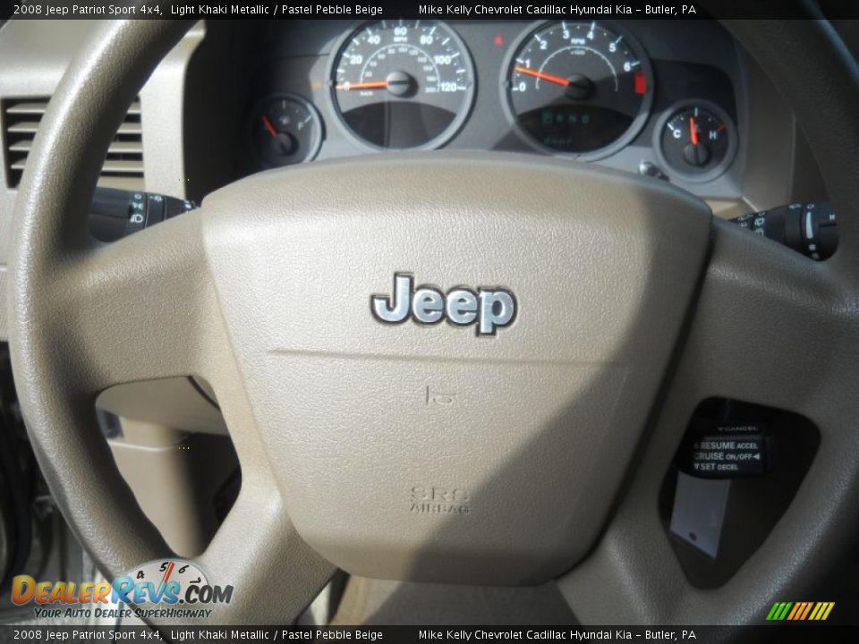 2008 Jeep Patriot Sport 4x4 Light Khaki Metallic / Pastel Pebble Beige Photo #19