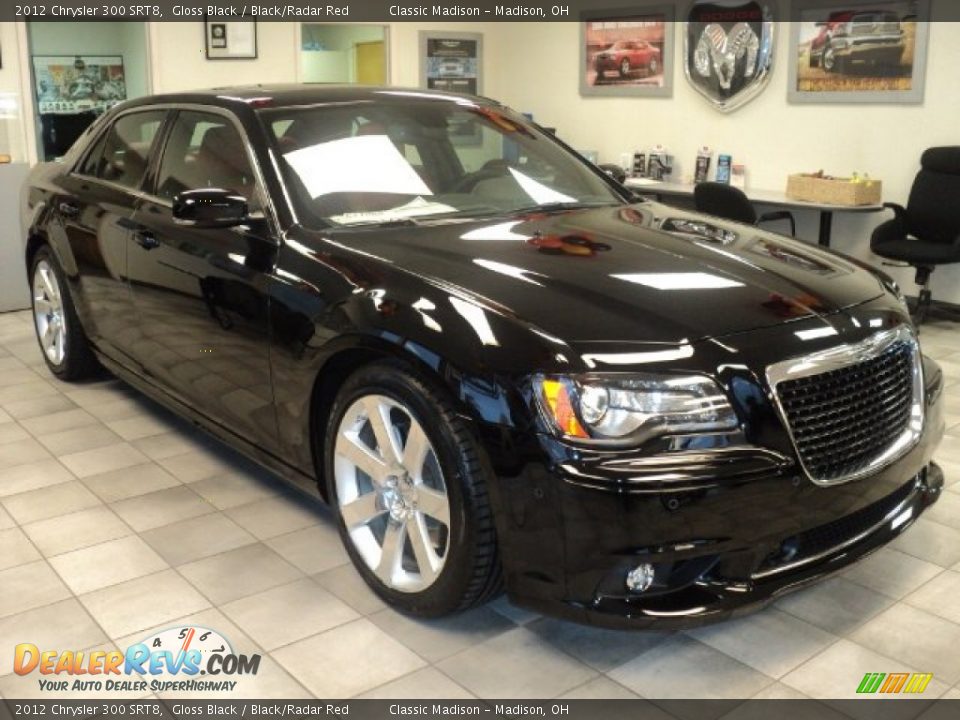 Front 3/4 View of 2012 Chrysler 300 SRT8 Photo #3