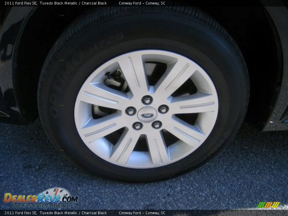 2011 Ford Flex SE Tuxedo Black Metallic / Charcoal Black Photo #9