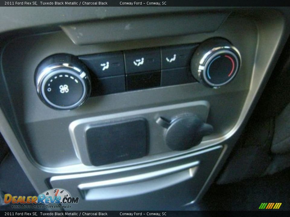 2011 Ford Flex SE Tuxedo Black Metallic / Charcoal Black Photo #20
