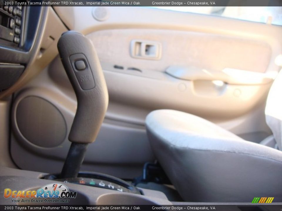 2003 Toyota Tacoma PreRunner TRD Xtracab Shifter Photo #14