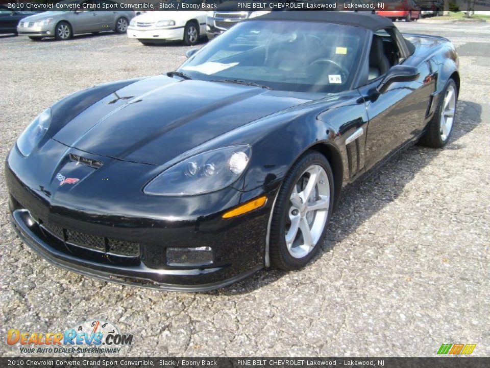 Front 3/4 View of 2010 Chevrolet Corvette Grand Sport Convertible Photo #1