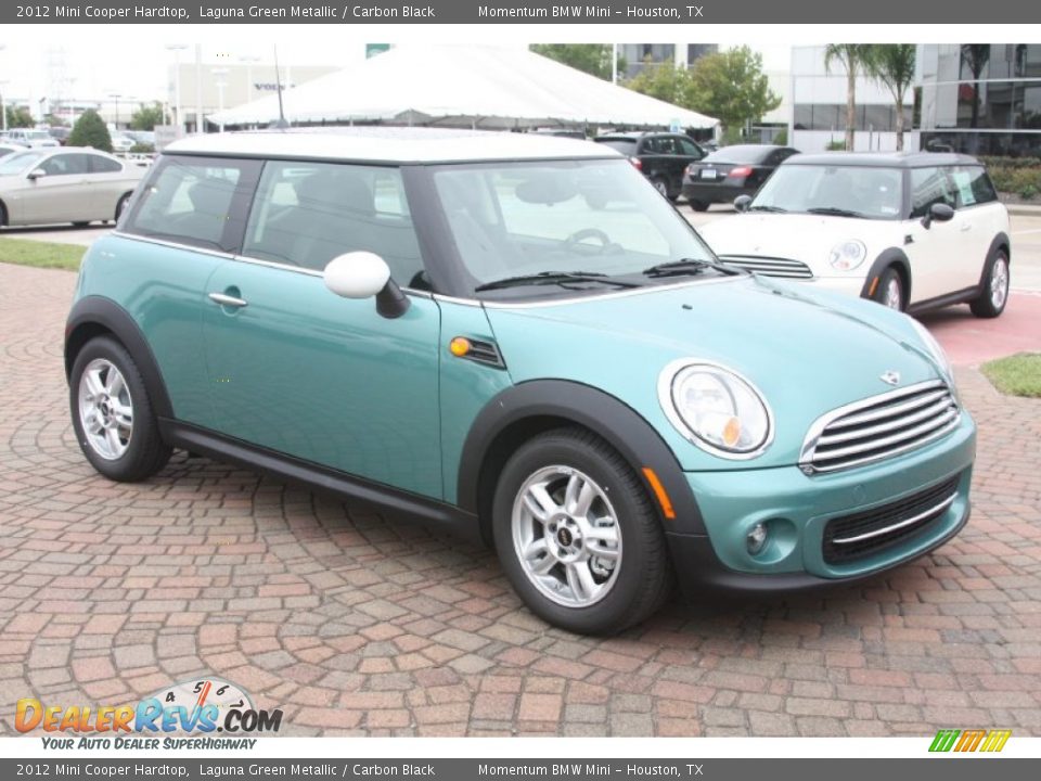 Front 3/4 View of 2012 Mini Cooper Hardtop Photo #4