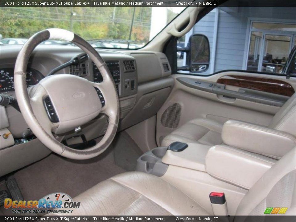 Medium Parchment Interior - 2001 Ford F250 Super Duty XLT SuperCab 4x4 Photo #10