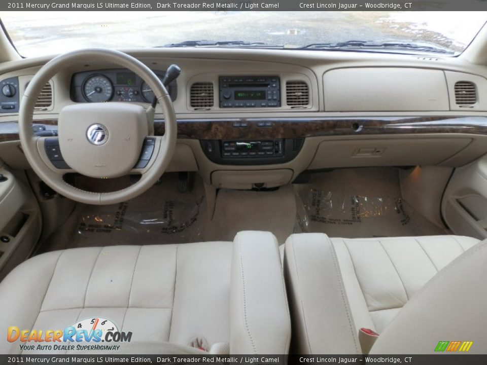 Dashboard of 2011 Mercury Grand Marquis LS Ultimate Edition Photo #11