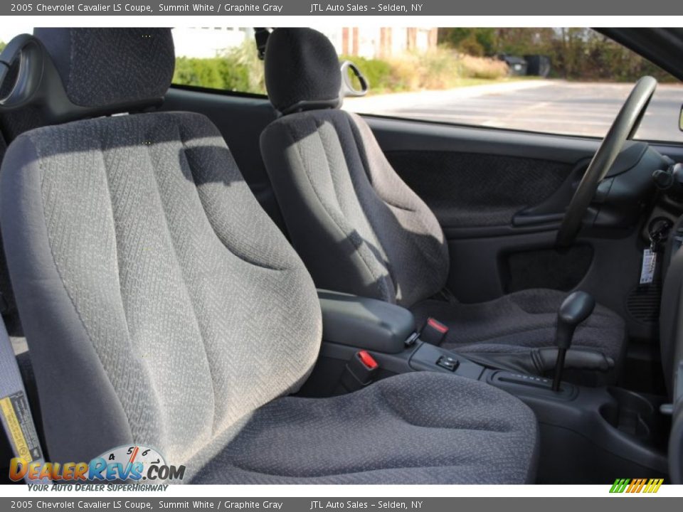 2005 Chevrolet Cavalier LS Coupe Summit White / Graphite Gray Photo #9