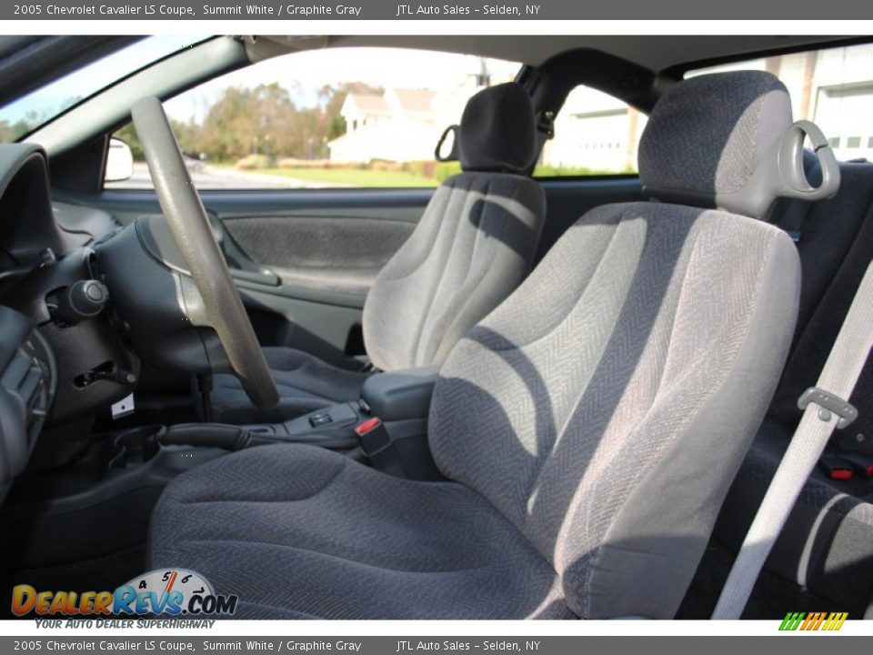 2005 Chevrolet Cavalier LS Coupe Summit White / Graphite Gray Photo #11