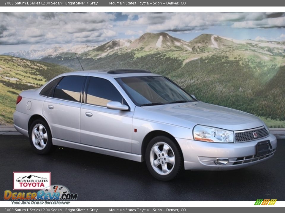 2003 Saturn L Series L200 Sedan Bright Silver / Gray Photo #1