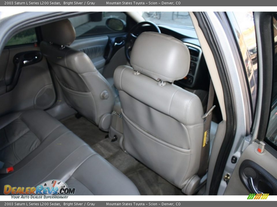 2003 Saturn L Series L200 Sedan Bright Silver / Gray Photo #12