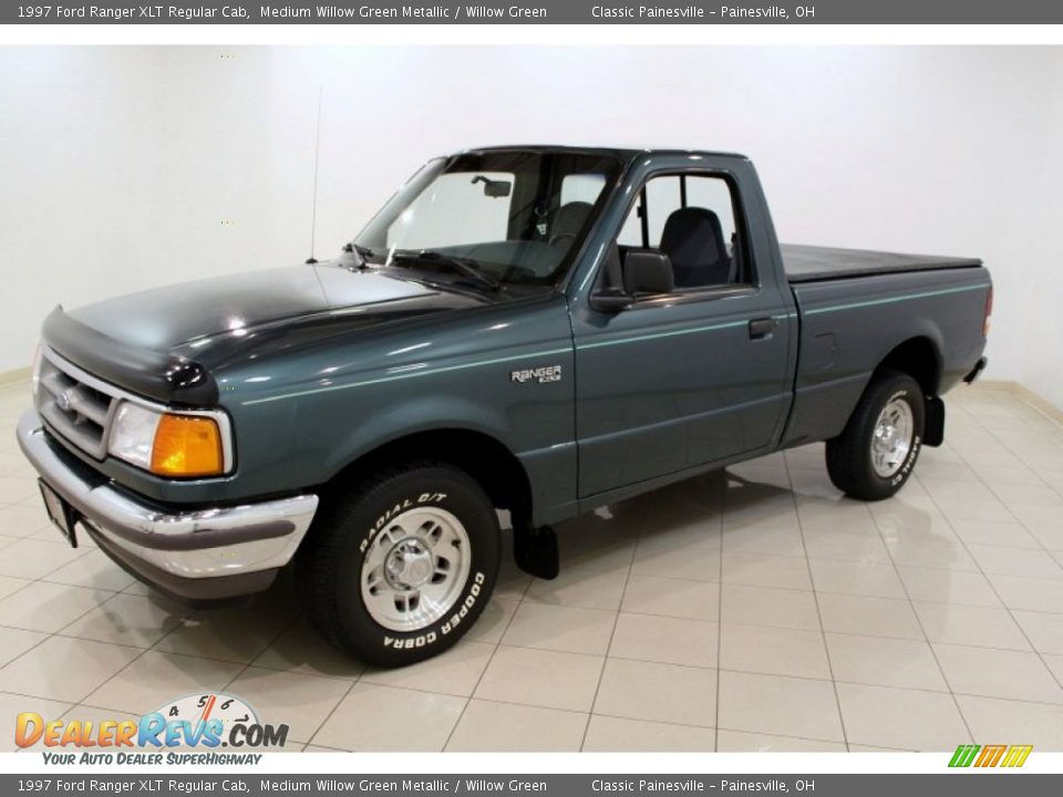 Front 3/4 View of 1997 Ford Ranger XLT Regular Cab Photo #3