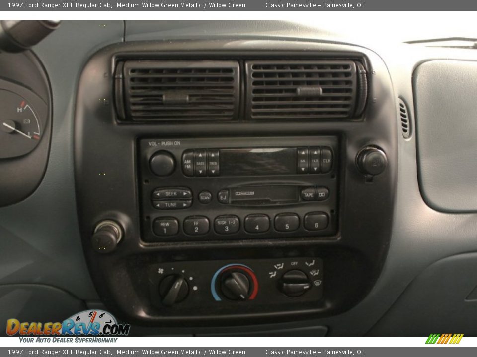1997 Ford Ranger XLT Regular Cab Medium Willow Green Metallic / Willow Green Photo #11