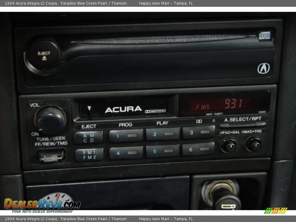 Audio System of 1994 Acura Integra LS Coupe Photo #24