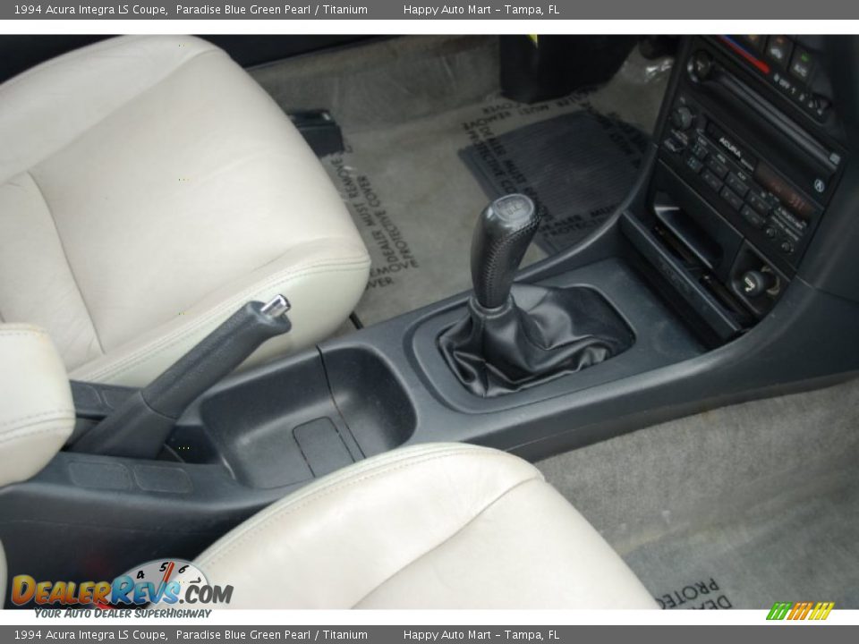 1994 Acura Integra LS Coupe Shifter Photo #36