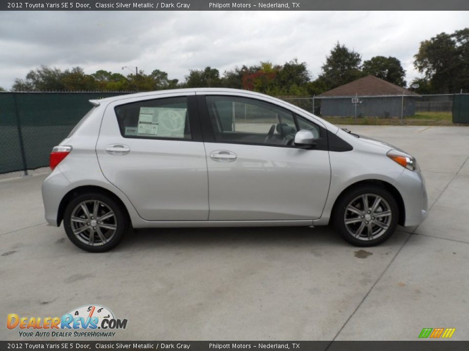 Classic Silver Metallic 2012 Toyota Yaris SE 5 Door Photo #2