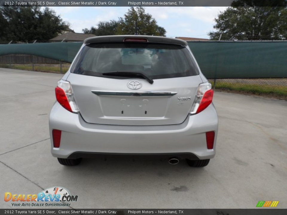 2012 Toyota Yaris SE 5 Door Classic Silver Metallic / Dark Gray Photo #4