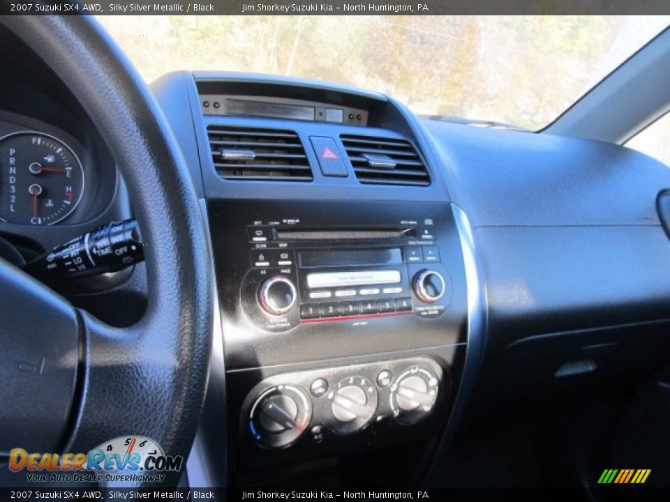 2007 Suzuki SX4 AWD Silky Silver Metallic / Black Photo #8