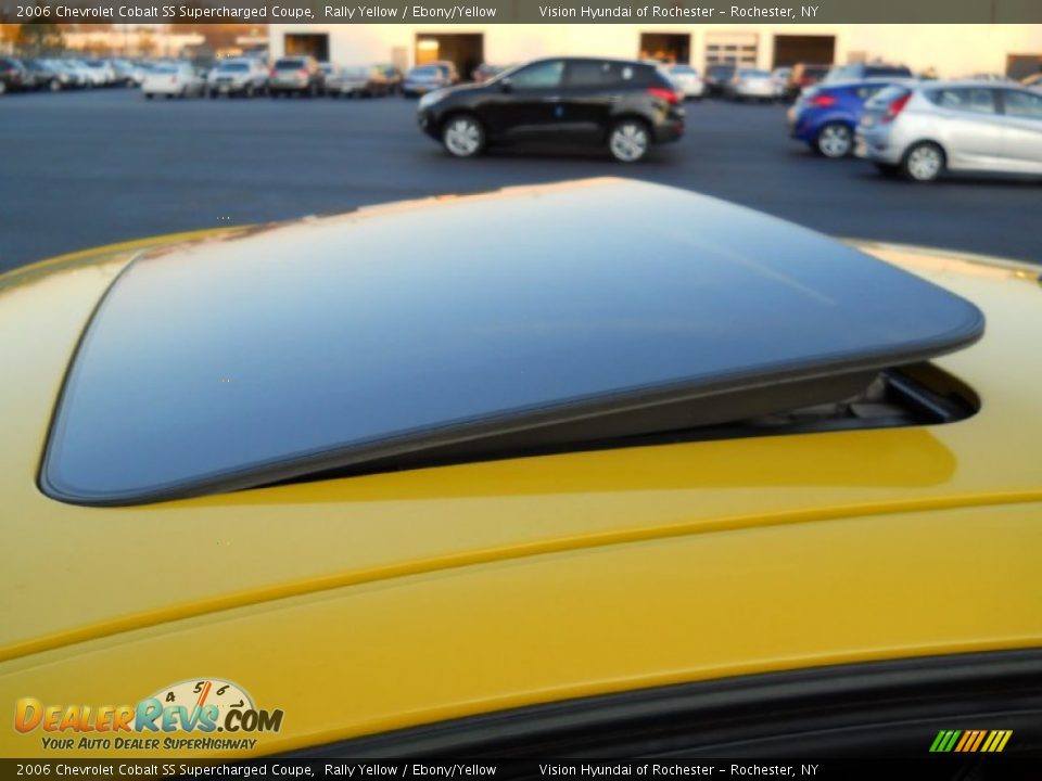 Sunroof of 2006 Chevrolet Cobalt SS Supercharged Coupe Photo #9