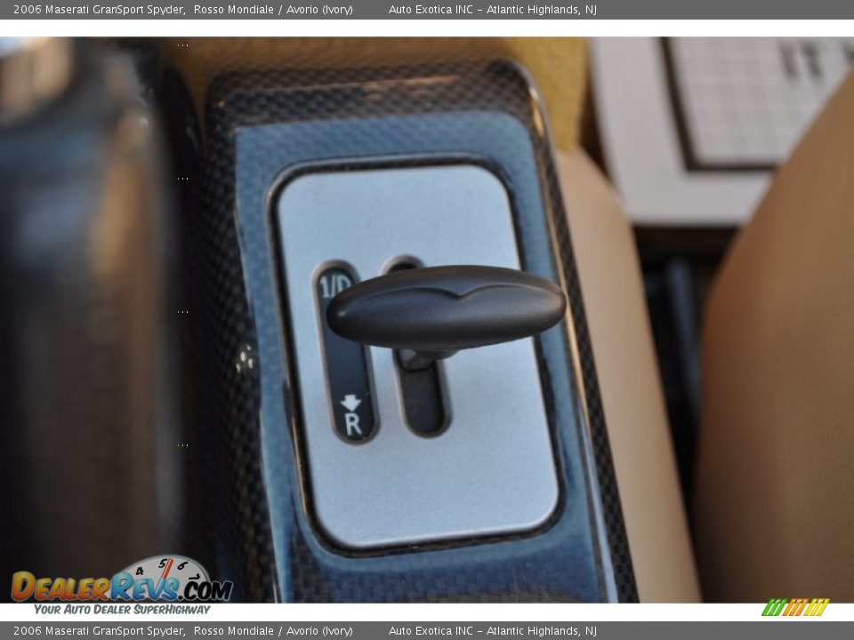 2006 Maserati GranSport Spyder Shifter Photo #15