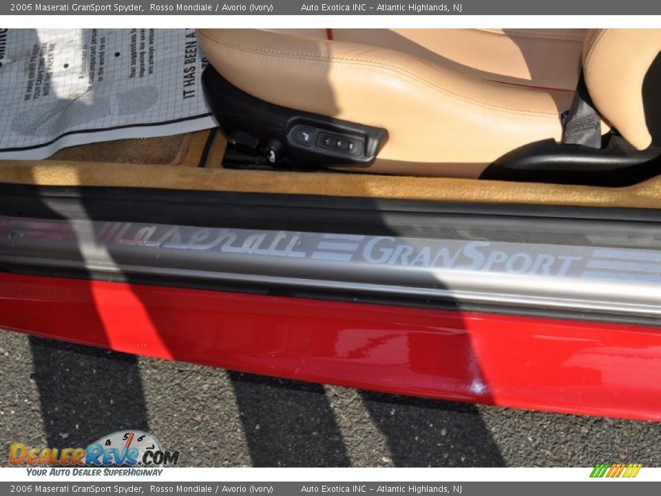 2006 Maserati GranSport Spyder Rosso Mondiale / Avorio (Ivory) Photo #20