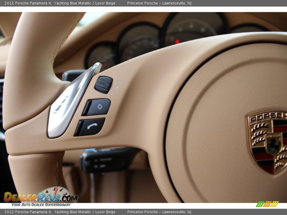 2012 Porsche Panamera 4 Shifter Photo #16