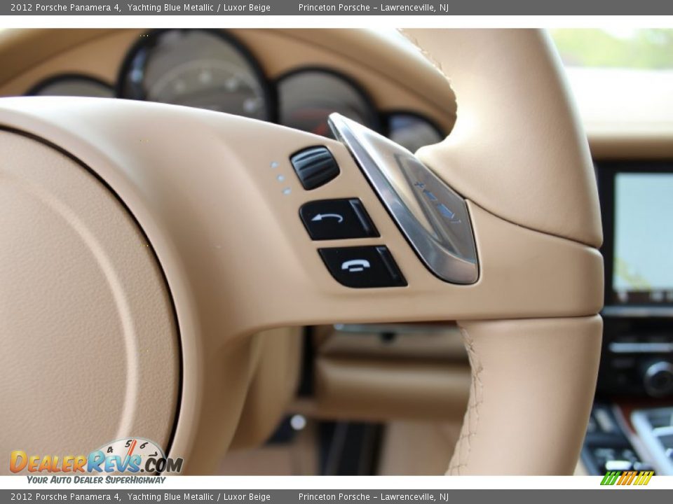 2012 Porsche Panamera 4 Shifter Photo #17