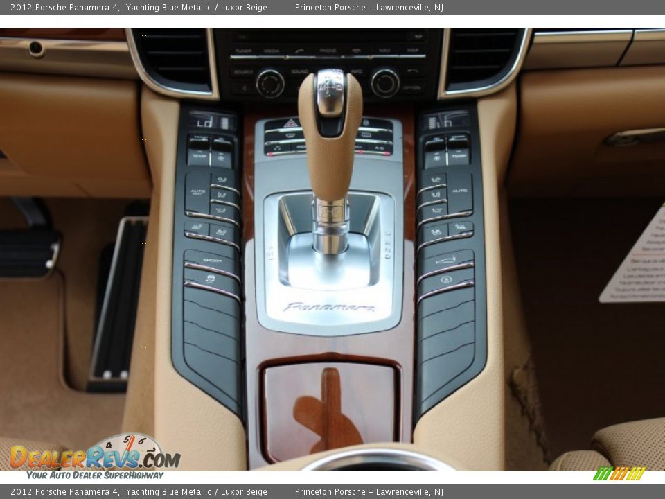 2012 Porsche Panamera 4 Shifter Photo #20