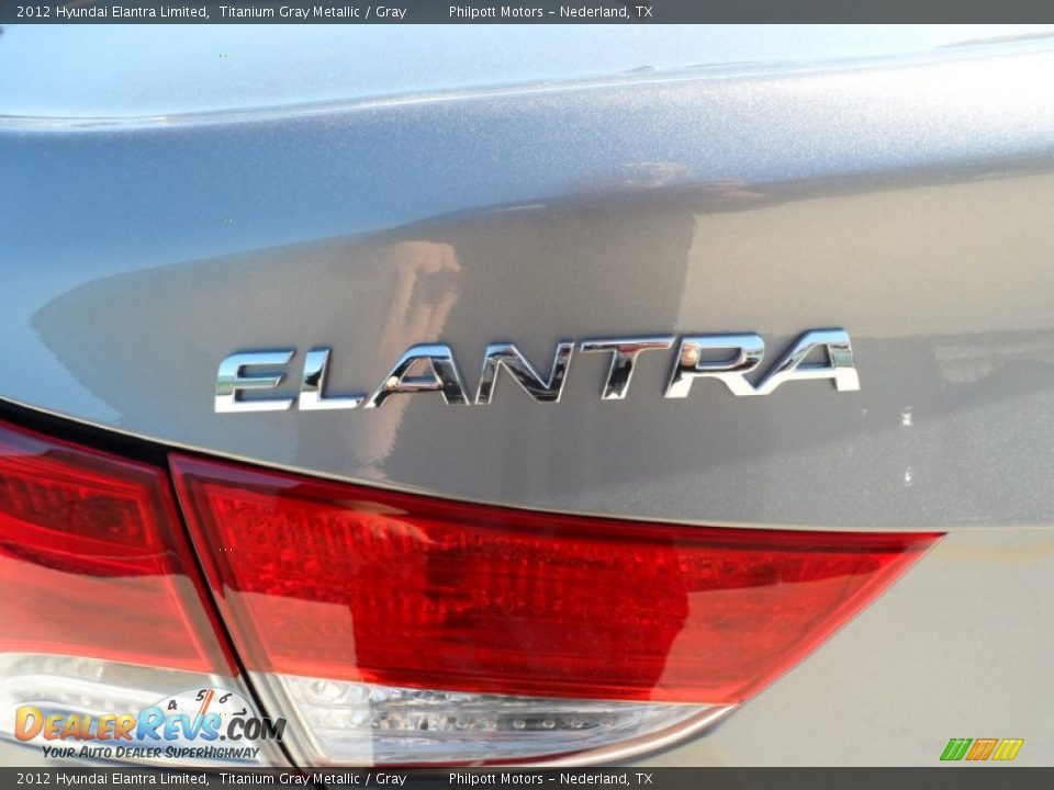 2012 Hyundai Elantra Limited Titanium Gray Metallic / Gray Photo #15