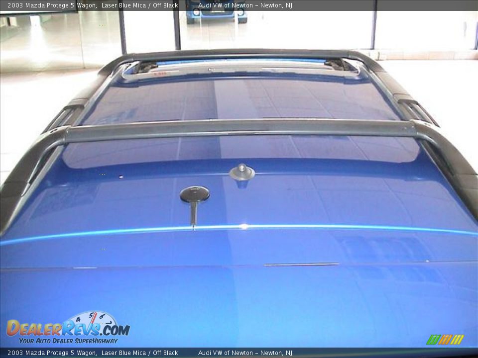 2003 Mazda Protege 5 Wagon Laser Blue Mica / Off Black Photo #25