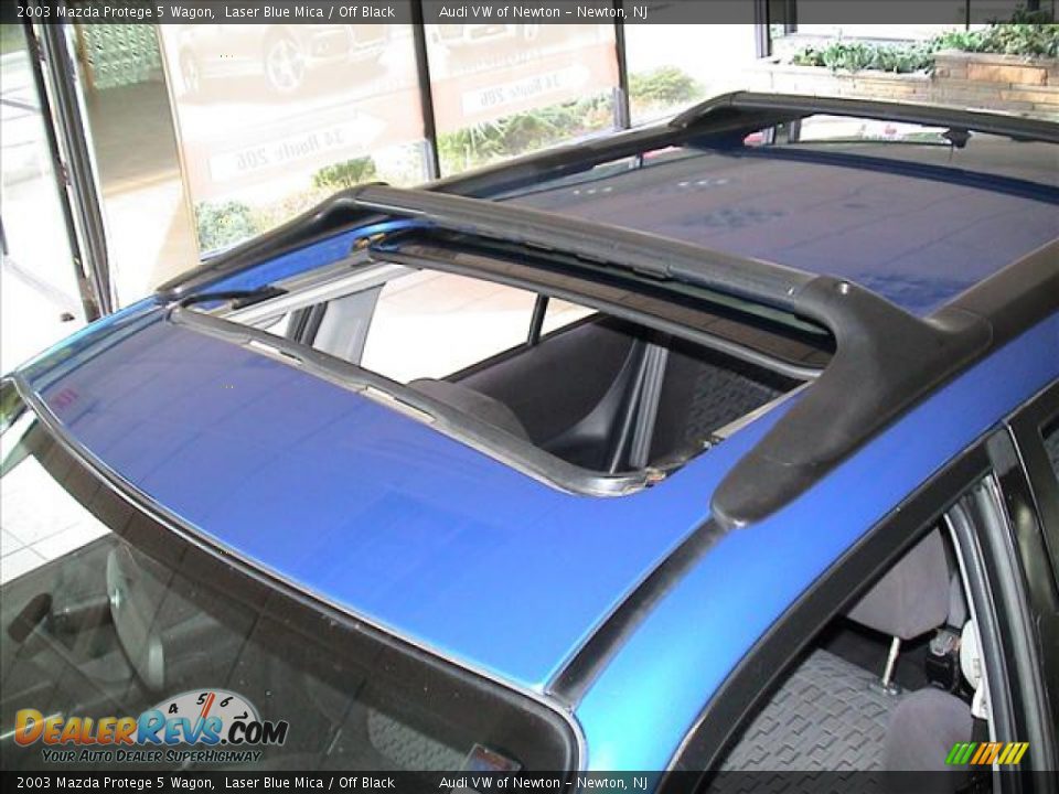 Sunroof of 2003 Mazda Protege 5 Wagon Photo #26