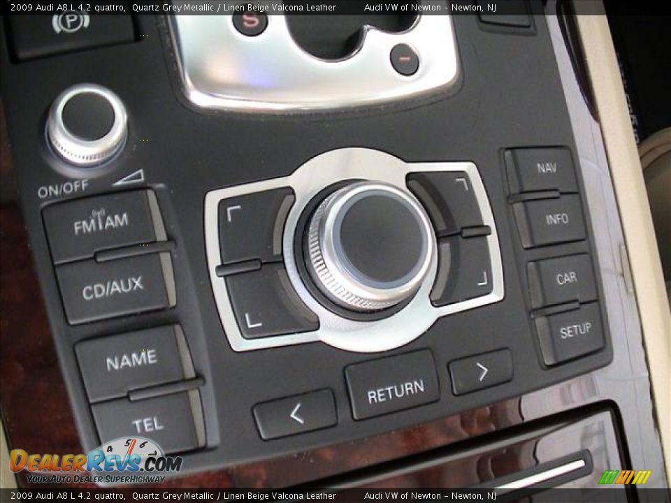 Controls of 2009 Audi A8 L 4.2 quattro Photo #16