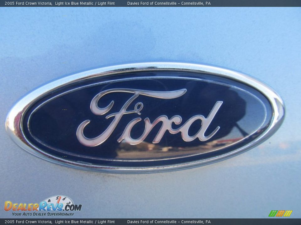 2005 Ford Crown Victoria  Logo Photo #13