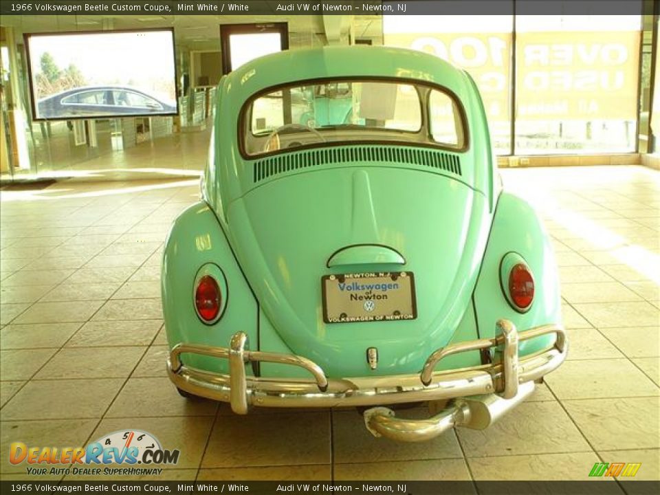 1966 Volkswagen Beetle Custom Coupe Mint White / White Photo #7