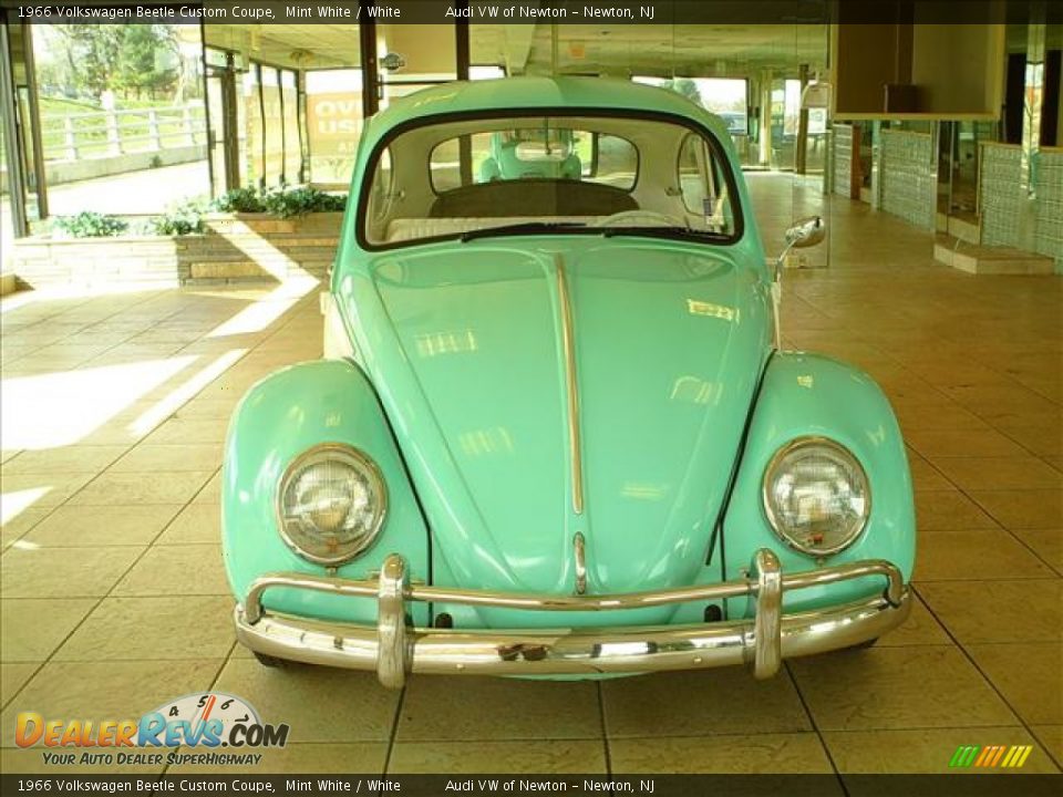 1966 Volkswagen Beetle Custom Coupe Mint White / White Photo #11