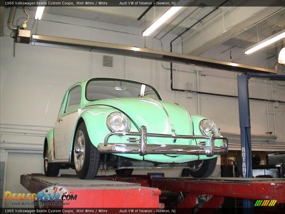 1966 Volkswagen Beetle Custom Coupe Mint White / White Photo #14