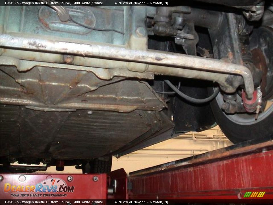 1966 Volkswagen Beetle Custom Coupe Mint White / White Photo #17