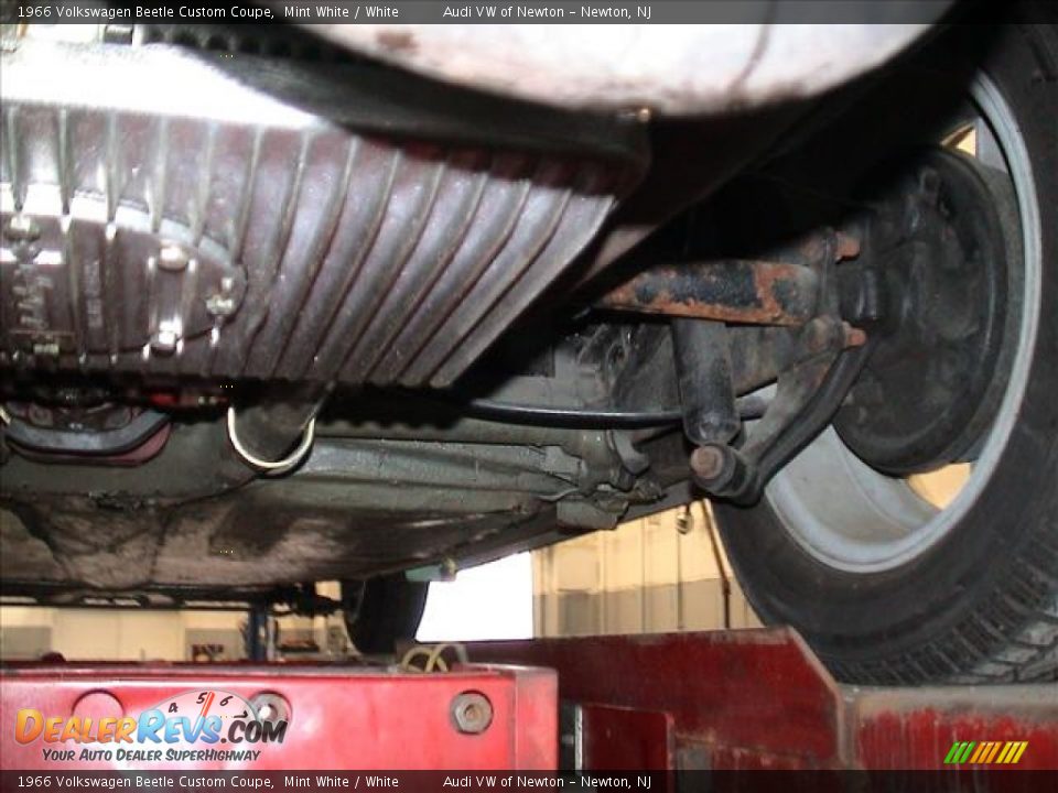 1966 Volkswagen Beetle Custom Coupe Mint White / White Photo #24