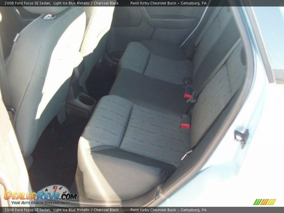 2008 Ford Focus SE Sedan Light Ice Blue Metallic / Charcoal Black Photo #19
