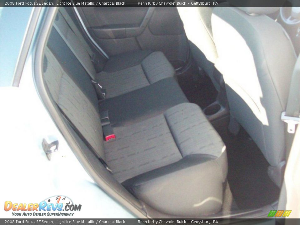 2008 Ford Focus SE Sedan Light Ice Blue Metallic / Charcoal Black Photo #21