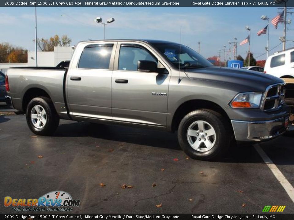 2009 Dodge Ram 1500 SLT Crew Cab 4x4 Mineral Gray Metallic / Dark Slate/Medium Graystone Photo #2