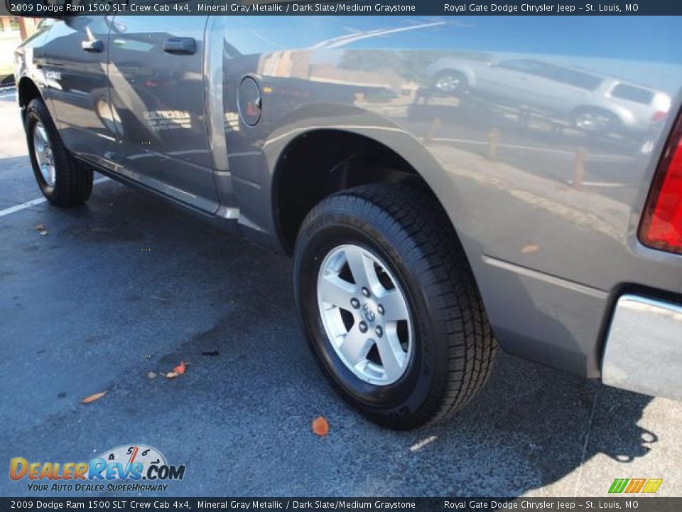 2009 Dodge Ram 1500 SLT Crew Cab 4x4 Mineral Gray Metallic / Dark Slate/Medium Graystone Photo #4